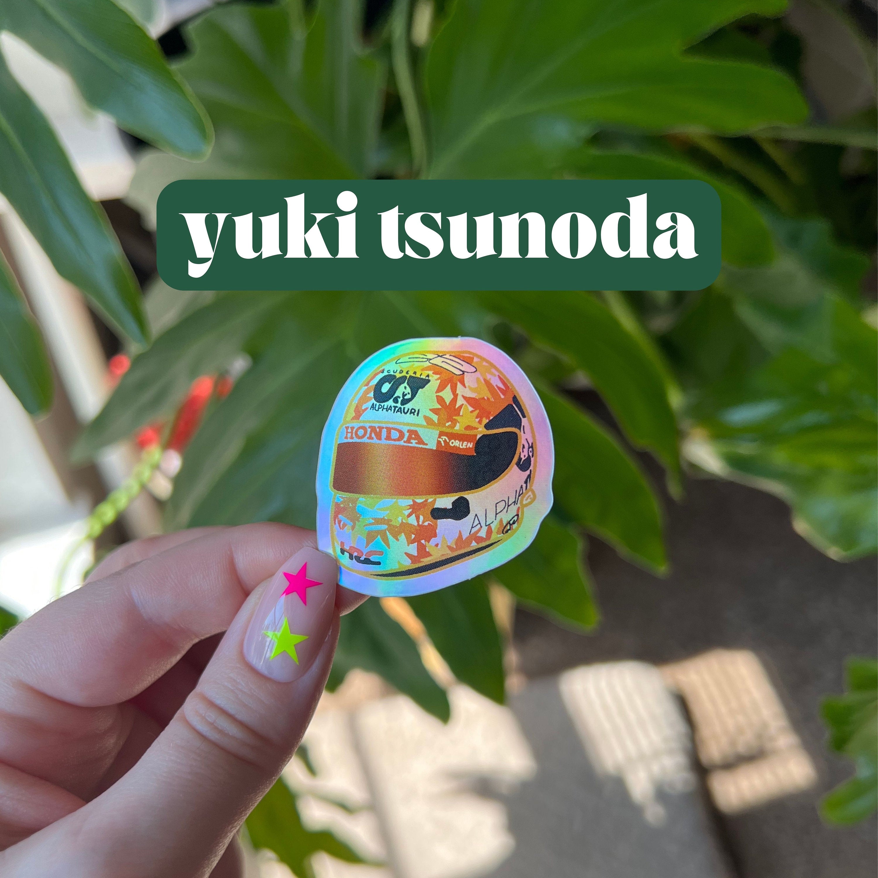 Yuki Tsunoda mini helmet sticker